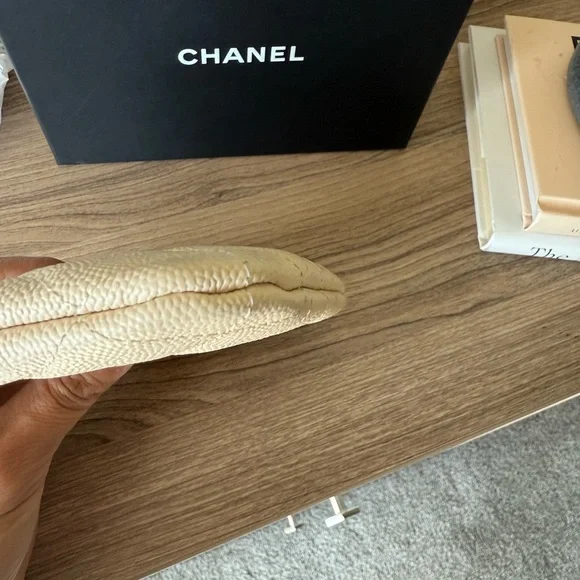 CHANEL Matelasse Classic Mini O Pouch Cream Caviar Leather - Picture 8 of 9